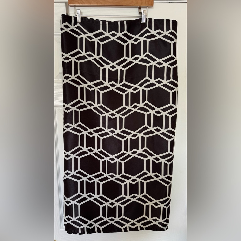 Geometric Black and White Curtains - Picture 10 of 12